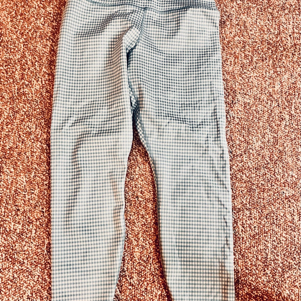 Nike checkered leggings size M